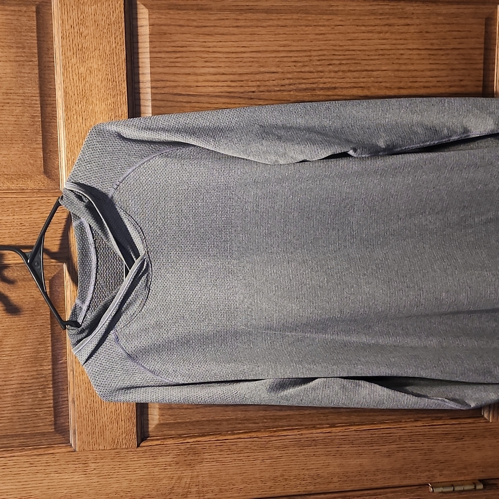 Lululemon Metal Vent Long sleeve